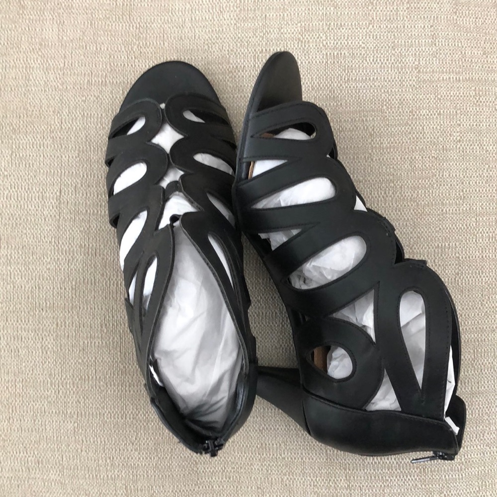 Shoes black “comfort view” brand